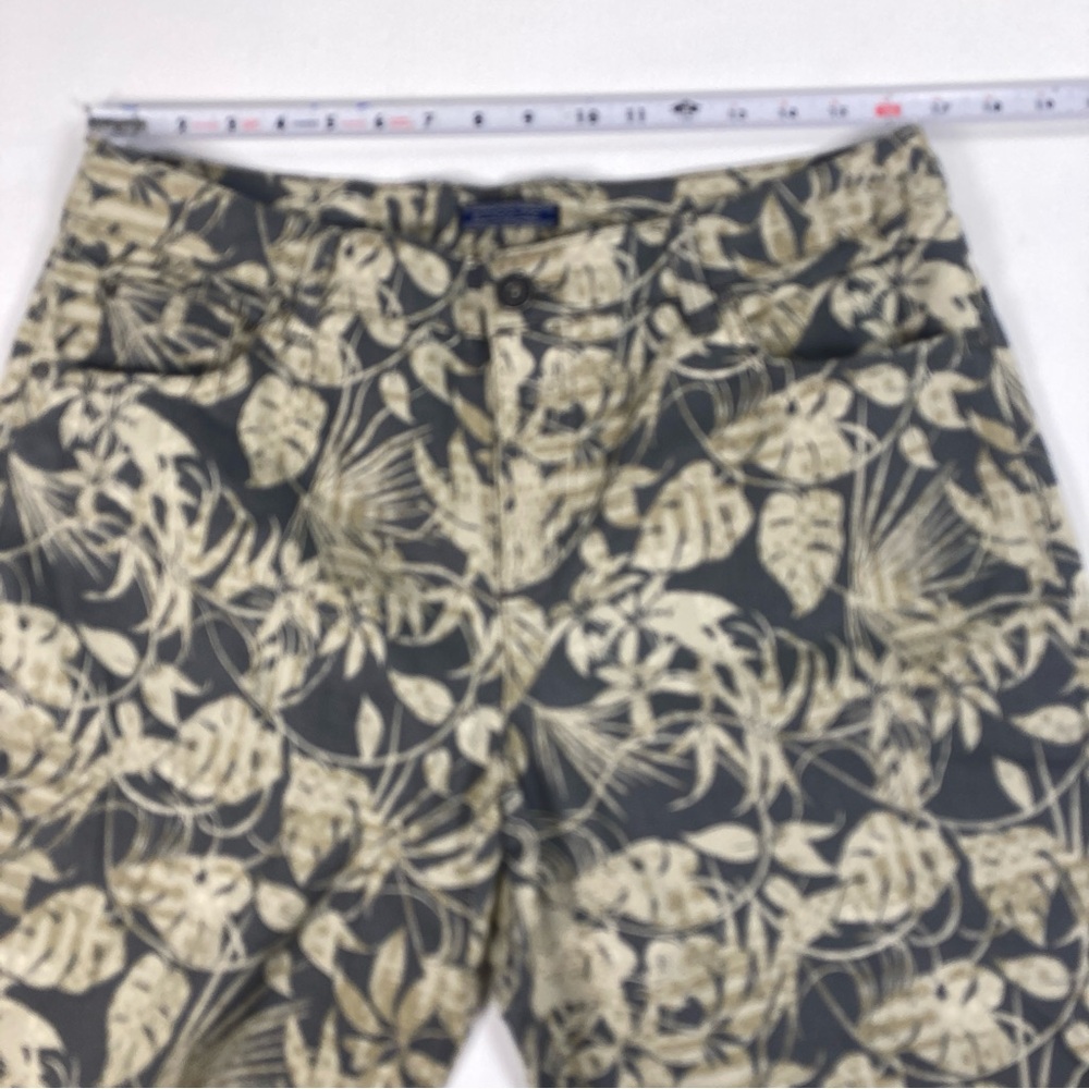Bandolino Mandie Womens Grey/Yellow Capri Pants Size 14 Print Hawaiian Tropical - Picture 7 of 16